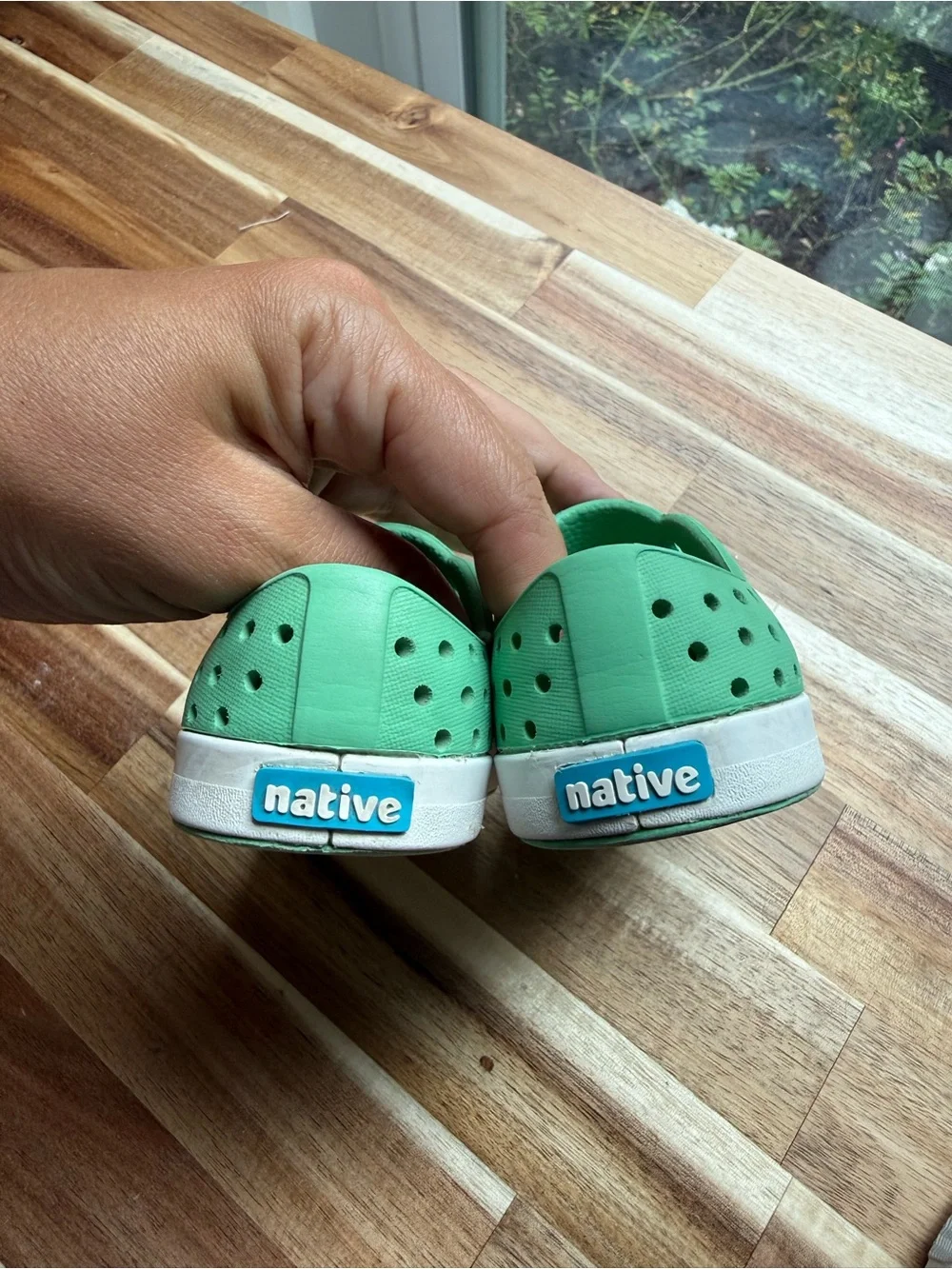Native shoes mint